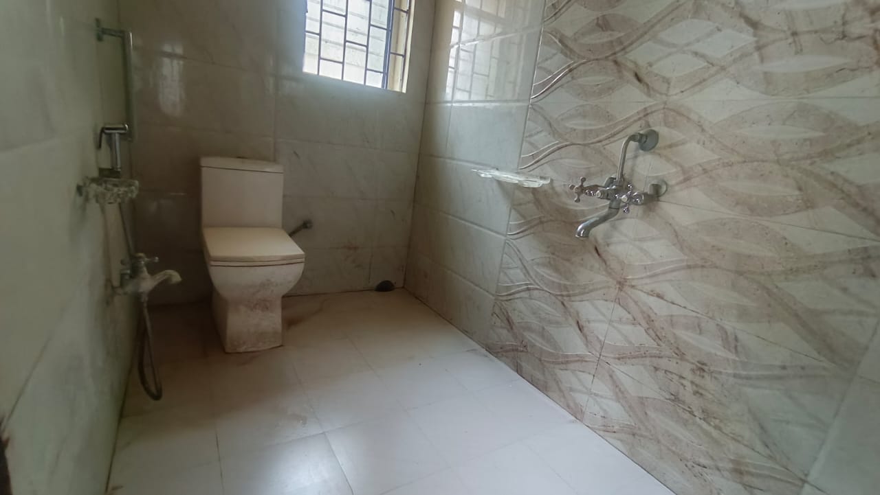 Unfurnished 3bhk in Beltola, Ajanta Path, Survey, Guwahati, Assam, India for Rent